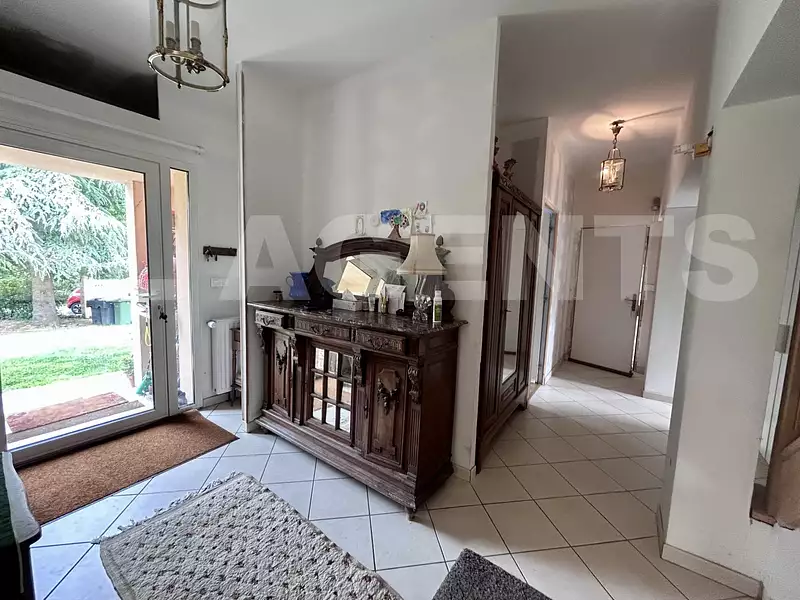 Maison, 165 m²