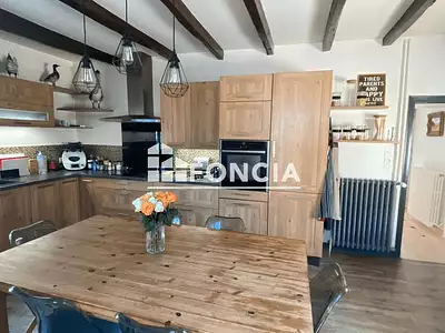 Maison, 235 m²