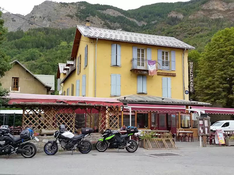 Divers, 683 m²