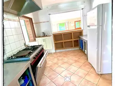 Maison, 275 m²