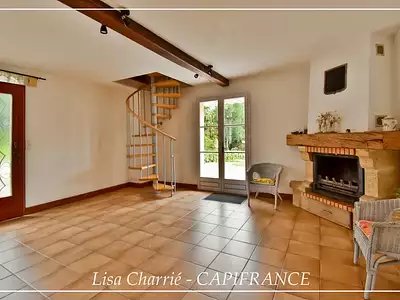 Maison, 295 m²