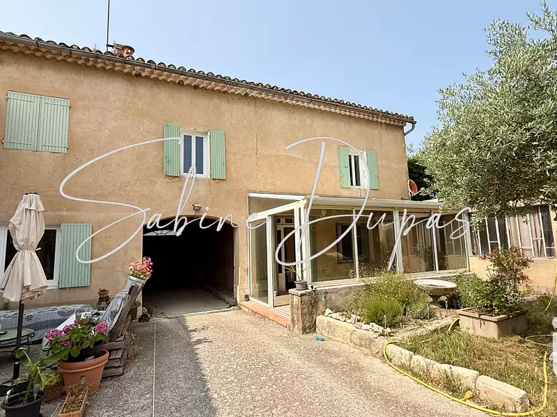 Maison, 191 m²