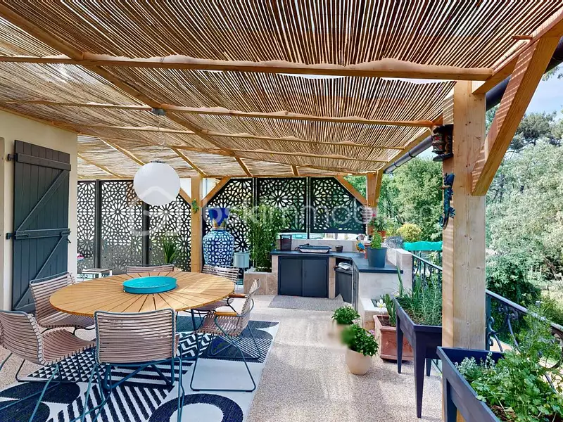 Maison, 213 m²