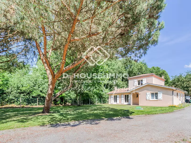 Maison, 177 m²