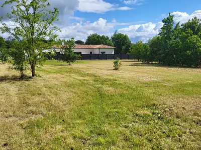 Terrain, 1 858 m²