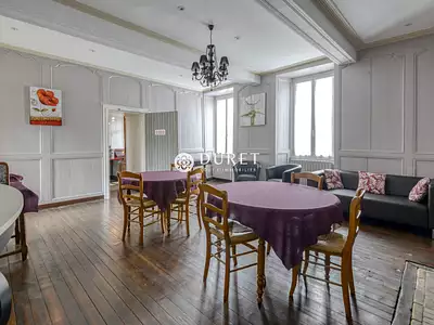 Maison, 872 m²