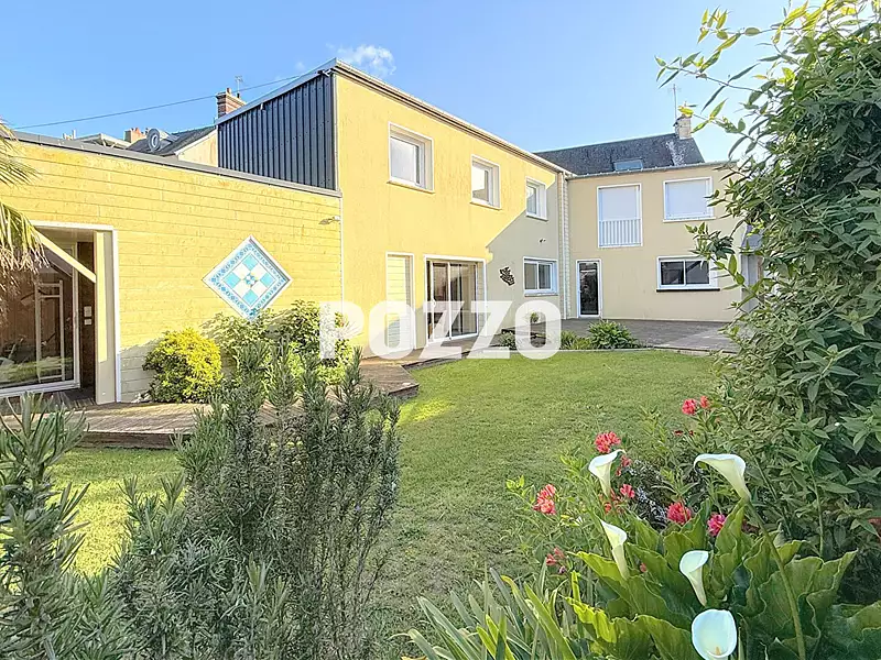 Maison, 345 m²