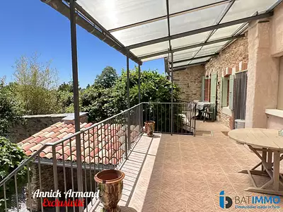 Immeuble, 242 m²
