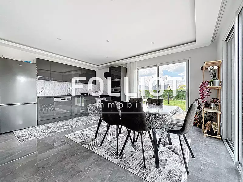 Maison, 145 m²