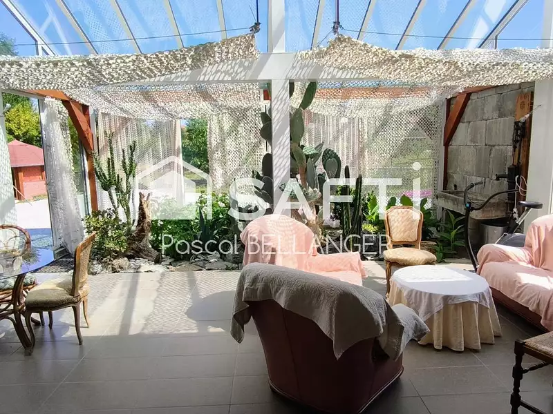 Maison, 168 m²