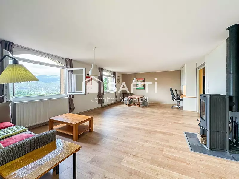 Maison, 208 m²