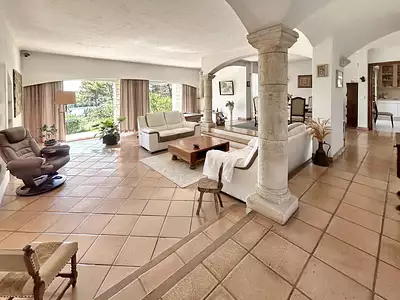 Maison, 352 m²