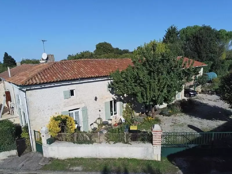 Maison, 168 m²