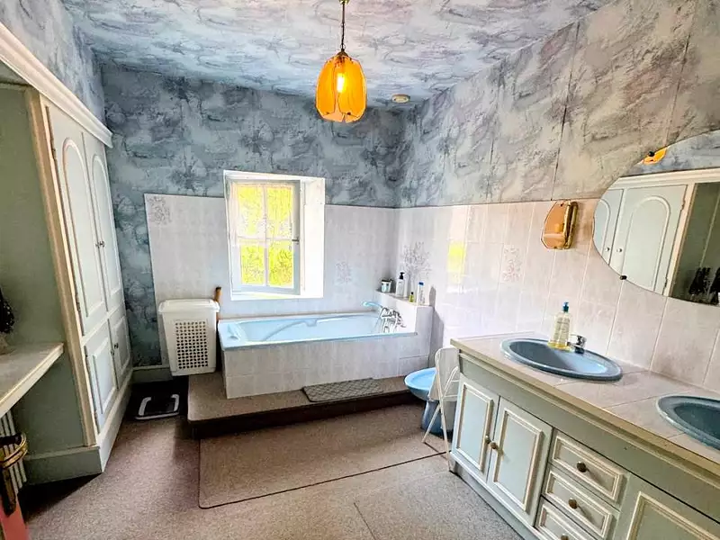 Maison, 197 m²