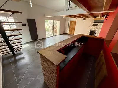 Maison, 240 m²