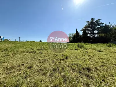 Terrain, 2 713 m²