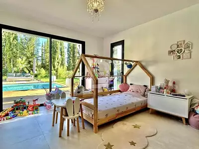 Maison, 170 m²