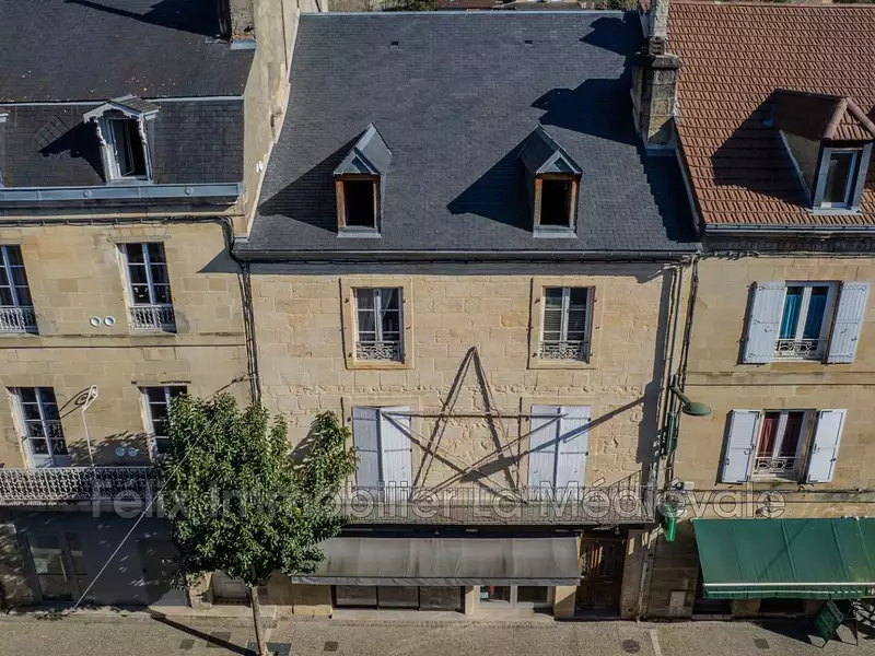 Appartement, 320 m²