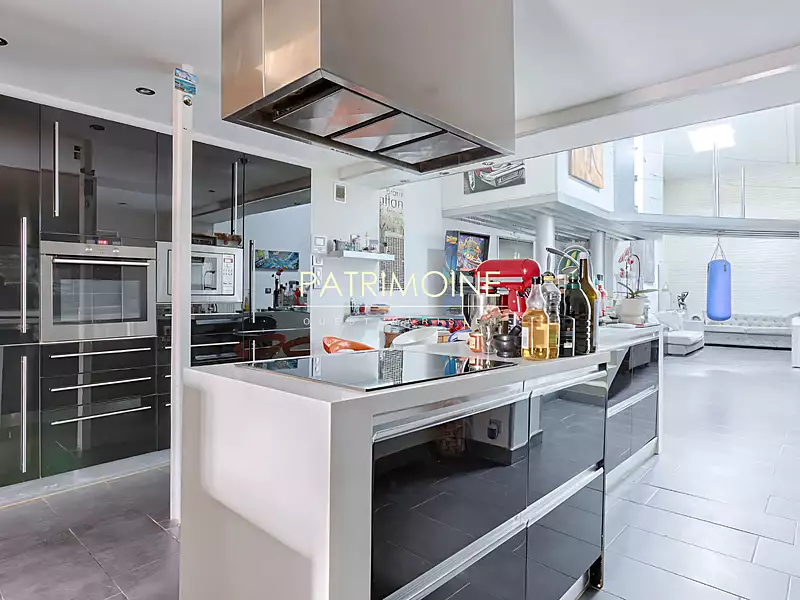 Appartement, 220 m²