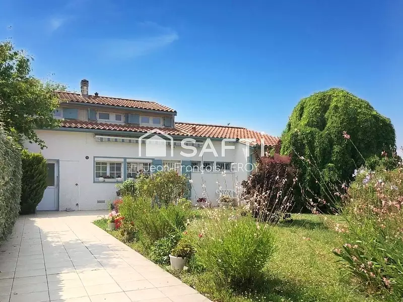 Maison, 143 m²