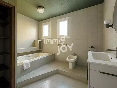 Maison, 250 m²