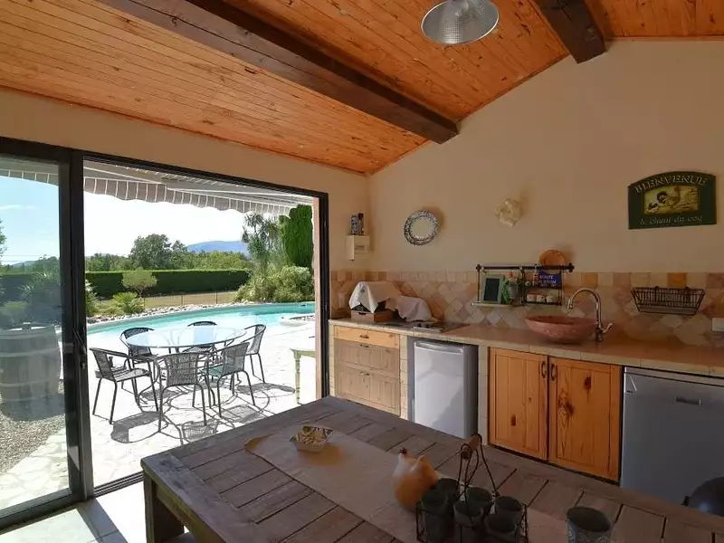 Maison, 196 m²