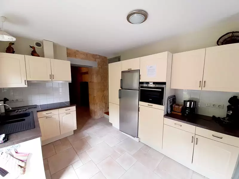 Maison, 250 m²