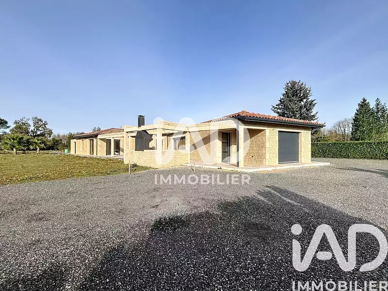 Maison, 167 m²