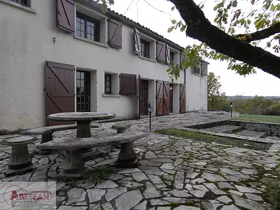 Maison, 220 m²