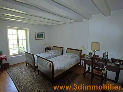 Maison, 260 m²