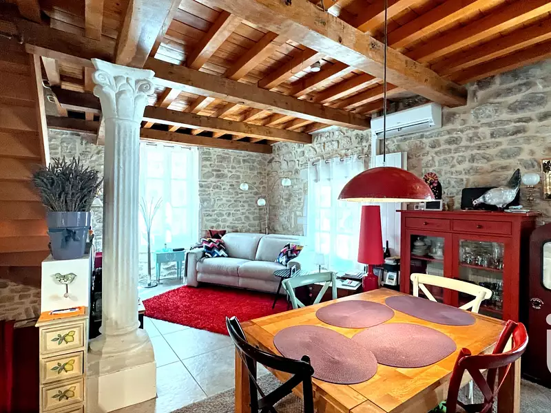 Maison, 77 m²