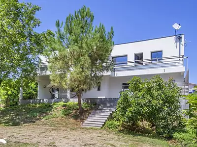 Maison, 157 m²