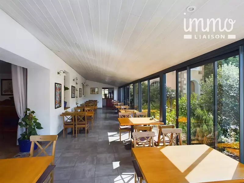 Maison, 1 413 m²