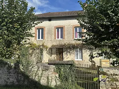 Maison, 225 m²