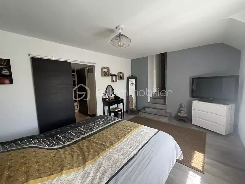 Maison, 168 m²
