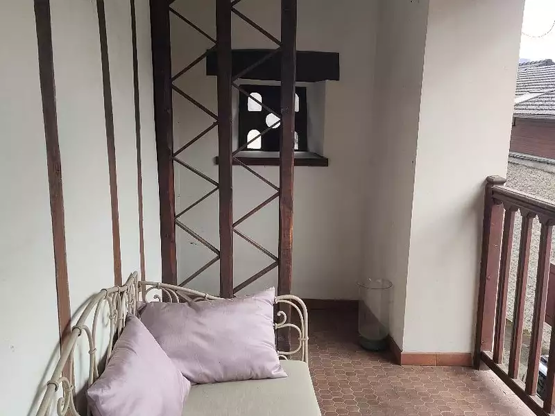 Maison, 240 m²