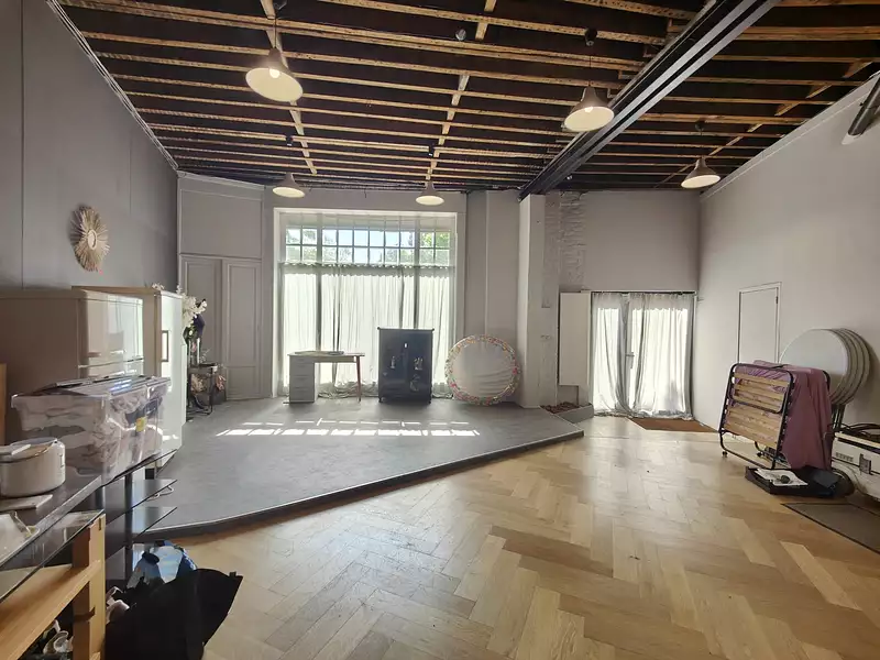 Immeuble, 335 m²