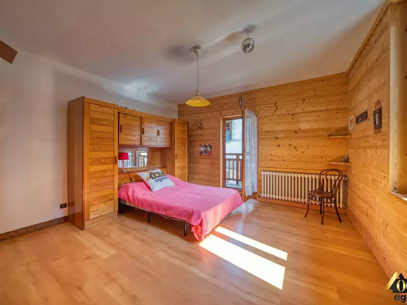 Maison, 257 m²