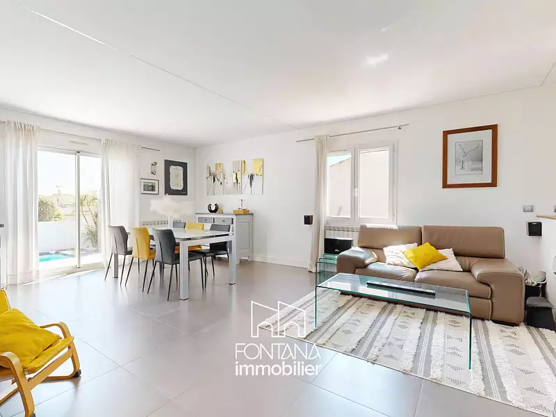 Maison, 169 m²