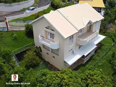 Immeuble, 370 m²