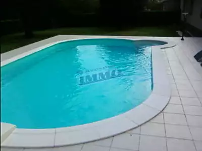 Maison, 168 m²