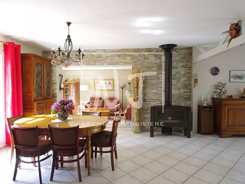 Maison, 148 m²