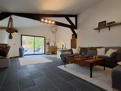 Maison, 254 m²