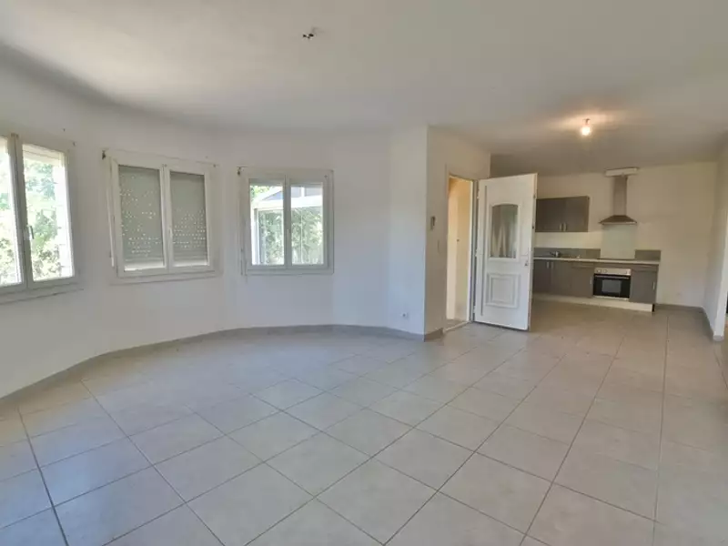 Maison, 83 m²