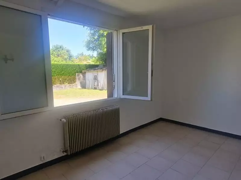 Immeuble, 100 m²