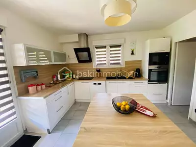 Maison, 163 m²