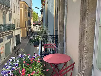Immeuble, 185 m²