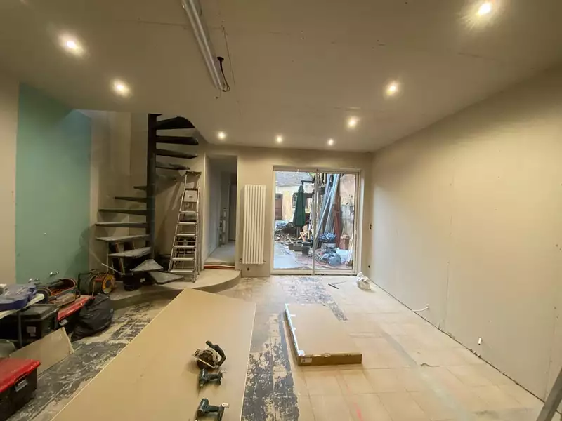 Immeuble, 166 m²