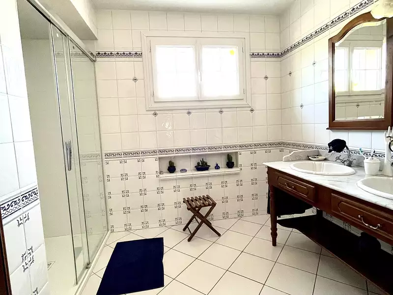 Maison, 193 m²