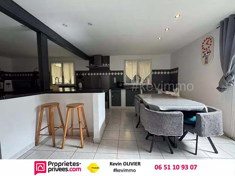 Maison, 163 m²